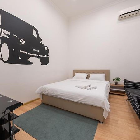 Kievaccommodation In The Center 24H Self Check-In Bagian luar foto