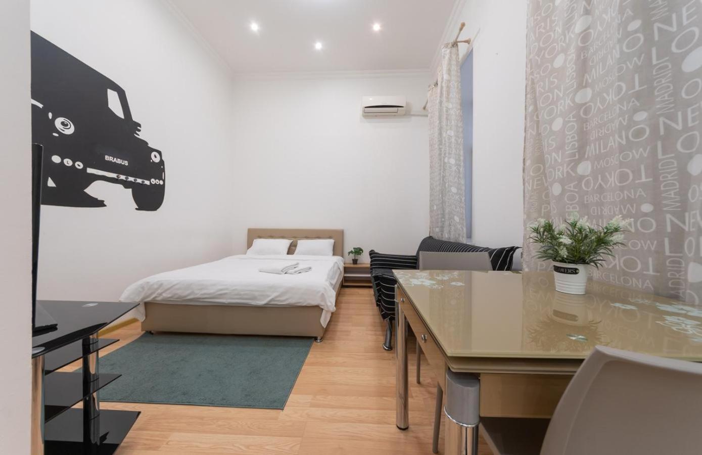 Kievaccommodation In The Center 24H Self Check-In Bagian luar foto