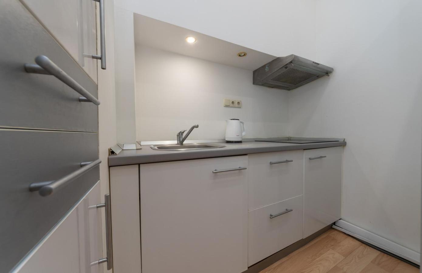 Kievaccommodation In The Center 24H Self Check-In Bagian luar foto