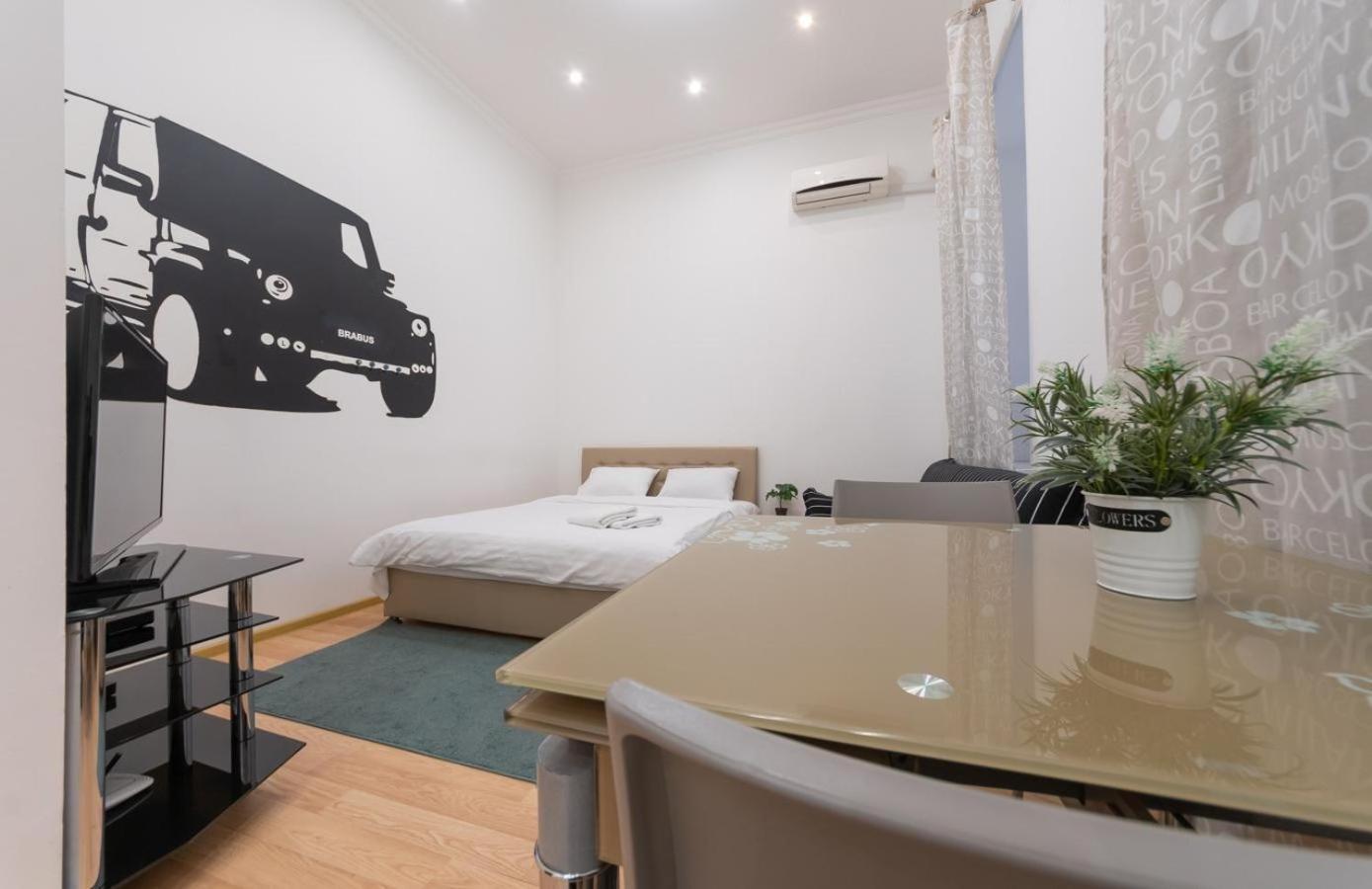 Kievaccommodation In The Center 24H Self Check-In Bagian luar foto
