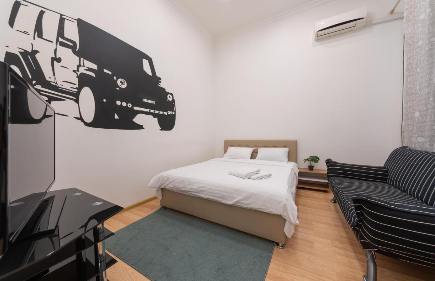 Kievaccommodation In The Center 24H Self Check-In Bagian luar foto